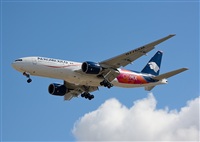 Anonymous aviation photographer-AIRE.ORG. Click to see full size photo