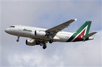 Jordi Rull Dalmau.Spotters BCN-El Prat. Click to see full size photo