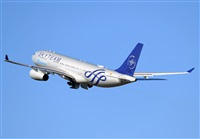 Adolfmalet-Spotters Barcelona-El Prat. Click to see full size photo