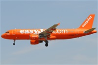 Gabriele Fontana - Tuscan Aviation. Click to see full size photo