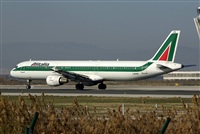 Adolfmalet-Spotters Barcelona-El Prat. Click to see full size photo