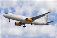 Jordi Rull Dalmau.Spotters BCN-El Prat. Click to see full size photo