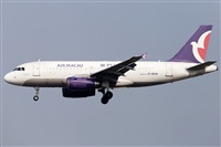 Rubn Gil - Noisy Spotters. Click to see full size photo