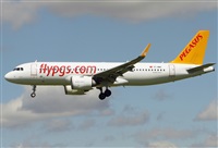 Jordi Rull Dalmau.Spotters BCN-El Prat. Click to see full size photo