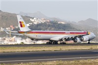 Luciano de la Rosa Gutirrez (Tenerife) Canary Islands Spotting. Click to see full size photo