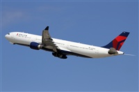 Adolfmalet-Spotters Barcelona-El Prat. Click to see full size photo