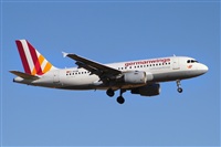 Jordi Rull Dalmau.Spotters BCN-El Prat. Click to see full size photo