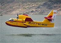 Anonymous aviation photographer-AIRE.ORG. Click to see full size photo