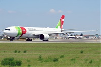 �C�sar Prieto. Click to see full size photo