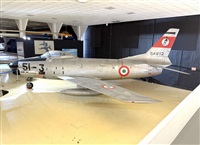 �Daniel Ferro. Click to see full size photo