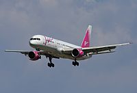 Jos Miguel Bernases - Noisy Spotters. Click to see full size photo