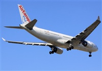 Marc Burgueros - Aerobarcelona. Click to see full size photo