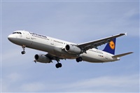 Jordi Rull Dalmau.Spotters BCN-El Prat. Click to see full size photo