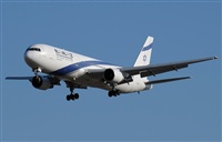 Adolfmalet-Spotters Barcelona-El Prat. Click to see full size photo