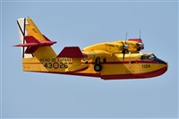 Anonymous aviation photographer-AIRE.ORG. Click to see full size photo