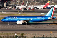 �Sergio Cambronero - Asociaci�n AIRE. Click to see full size photo