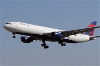 Adolfmalet-Spotters Barcelona-El Prat. Click to see full size photo