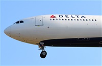 Adolfmalet-Spotters Barcelona-El Prat. Click to see full size photo