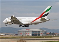 Jordi Rull Dalmau.Spotters BCN-El Prat. Click to see full size photo