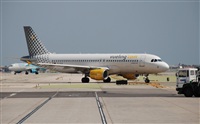 Rubn Gil - Noisy Spotters. Click to see full size photo
