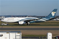 Miguel Alia - Noisy Spotters. Click to see full size photo
