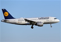 Adolfmalet-Spotters Barcelona-El Prat. Click to see full size photo