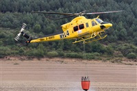 Anonymous aviation photographer-AIRE.ORG. Click to see full size photo