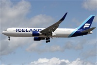 �Alfonso Sol�s - Asociaci�n Canary Islands Spotting. Click to see full size photo