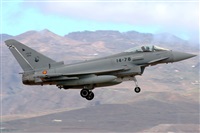 �Manuel Fernandez. Click to see full size photo