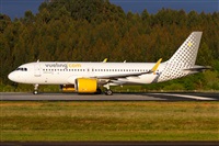 �Aar�n25. Click to see full size photo