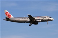 Jordi Rull Dalmau.Spotters BCN-El Prat. Click to see full size photo