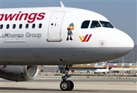 Adolfmalet-Spotters Barcelona-El Prat. Click to see full size photo