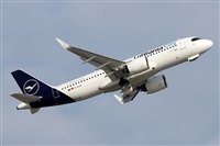 �Oscar Mart�nez spotter Barcelona el Prat. Click to see full size photo
