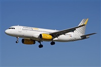 Jordi Rull Dalmau.Spotters BCN-El Prat. Click to see full size photo