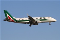 Jordi Rull Dalmau.Spotters BCN-El Prat. Click to see full size photo