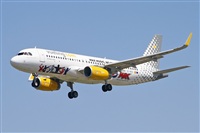 Jordi Rull Dalmau.Spotters BCN-El Prat. Click to see full size photo