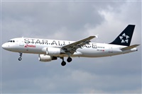 �Sergio Gonz�lez. Click to see full size photo