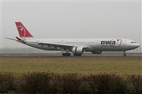 Rodrigo Carvalho - Noisy Spotters. Click to see full size photo