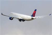 Adolfmalet-Spotters Barcelona-El Prat. Click to see full size photo
