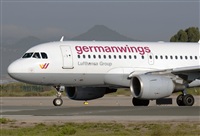 Adolfmalet-Spotters Barcelona-El Prat. Click to see full size photo