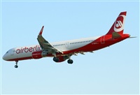 Adolfmalet-Spotters Barcelona-El Prat. Click to see full size photo