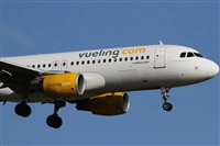 Alonso R Candelera AIRE.org.Spotters Bcn / El Prat. Click to see full size photo