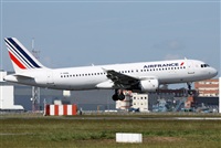 Jose Bornay - Spotters Barcelona - El Prat. Click to see full size photo