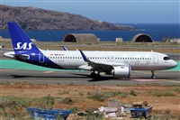 Alfonso Sols - Asociacin Canary Islands Spotting. Click to see full size photo