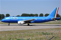 Gabriele Fontana - Tuscan Aviation. Click to see full size photo