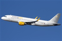 Cele - Spotters BCN. Click to see full size photo