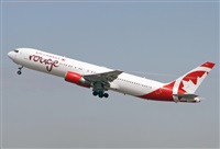 Jordi Rull Dalmau.Spotters BCN-El Prat. Click to see full size photo