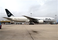 Jordi Rull Dalmau.Spotters BCN-El Prat. Click to see full size photo