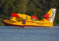 Anonymous aviation photographer-AIRE.ORG. Click to see full size photo