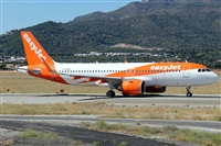 �Manuel Fernandez. Click to see full size photo